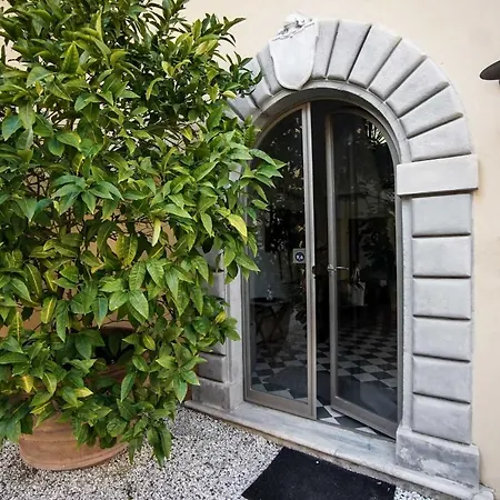 La Fabbrica Bed & Breakfast *