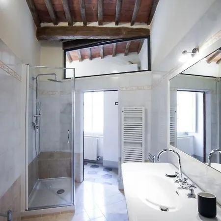 La Fabbrica 4*