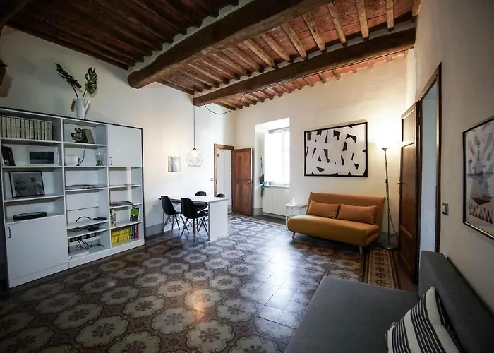 La Fabbrica 4* Calci