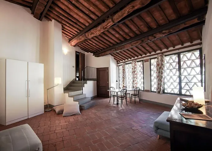 La Fabbrica 4* Calci