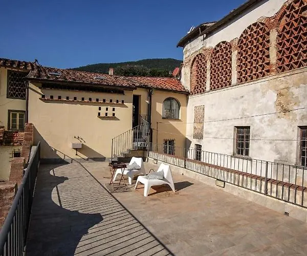 La Fabbrica Couette-café