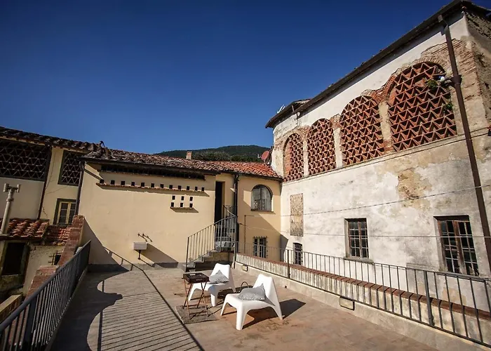 La Fabbrica 4* Calci