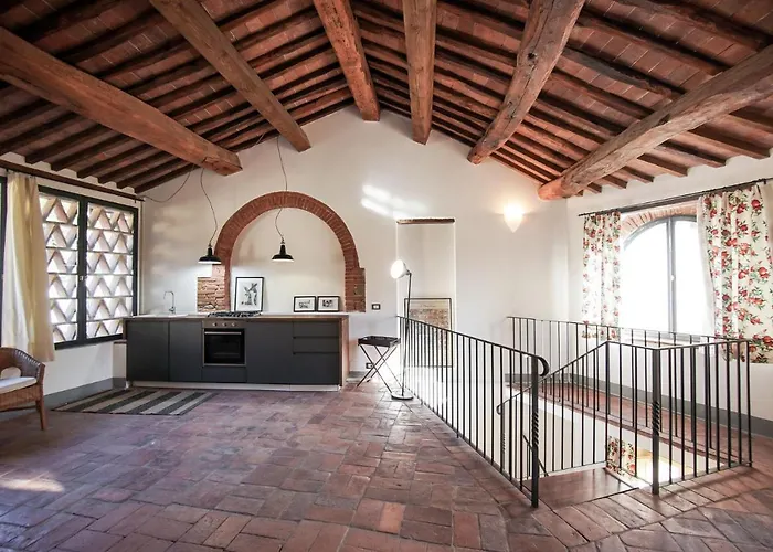 La Fabbrica 4* Calci