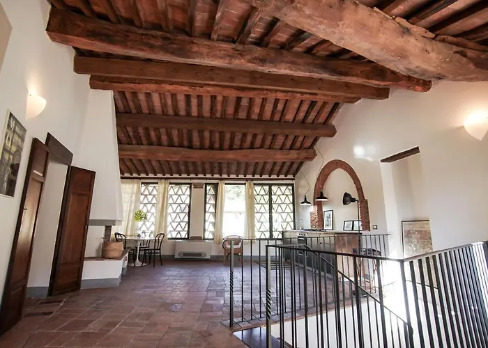 La Fabbrica 4* Calci